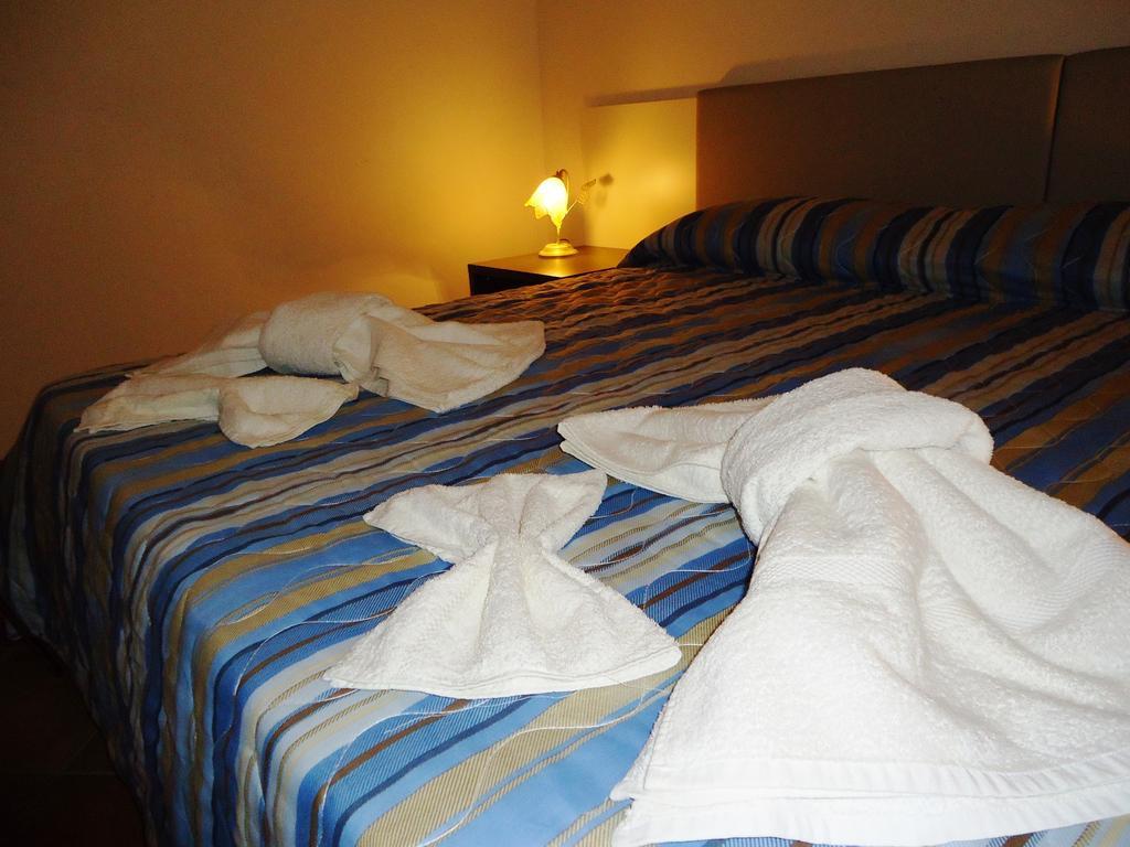 Ciuscia Bed and Breakfast Calatabiano Rum bild